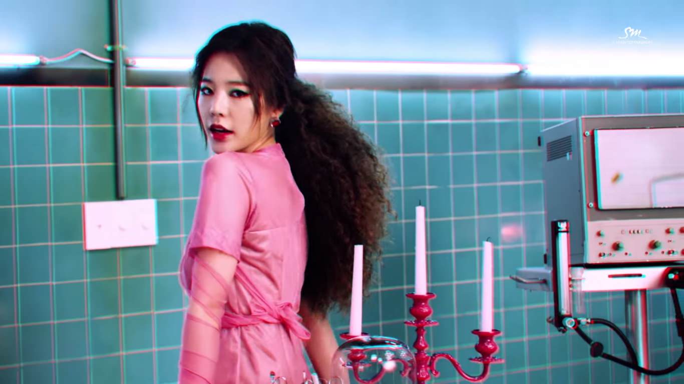 Girls' Generation 소녀시대 'Mr.Mr.' Music Video