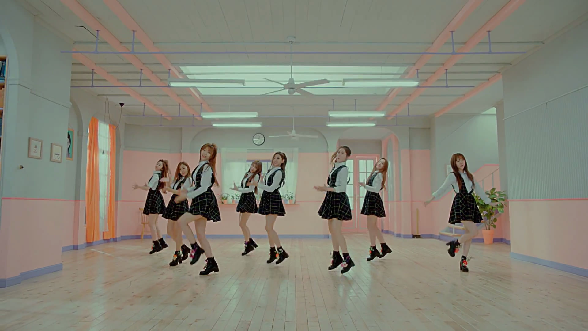 LOVELYZ 러블리즈 Ah-Choo